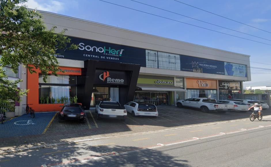 🏢 SALA COMERCIAL PARA ALUGAR – CENTRO, TIJUCAS/SC